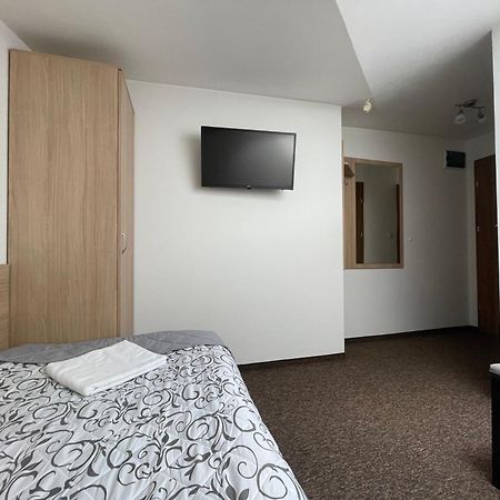 Hotelik Gold Рашин Екстериор снимка